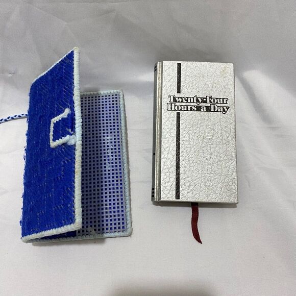 Twenty-Four Hours a Day Hazelden 25th Anniversary Edition 1979 Rare Hardcover - Picture 4 of 11